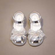 2026 Girls Princess Shoes Summer Sandals Baotou Hollow Pearl Bowknot Western Style Soft Sole Girls C