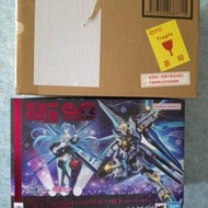 Metal robot魂 Strike Freedom 初音 立牌...
