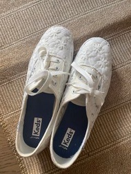 Keds白色鞋