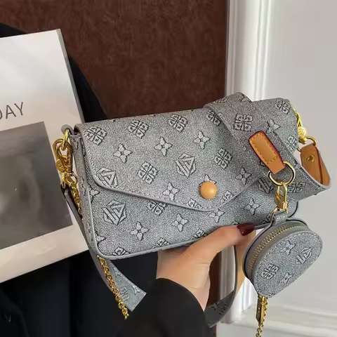 2025 Niche Textured Baguette Bag for Women, Casual Wide Strap Crossbody Shoulder Purse, Fashion East