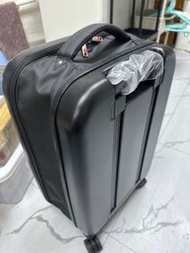 摺疊式20吋可上機行李箱