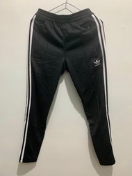 二手/中古 愛迪達 adidas originals CW1269 男版xs 黑色 運動褲 神褲 8.5成新 帥