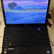 Fujitsu LIFEBOOK AH531 15.6吋 屏幕 Notebook - Intel i3-2330M, 8GB Ram, 120GB SSD