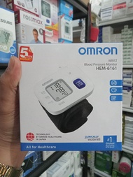 OMRON WRIST BP