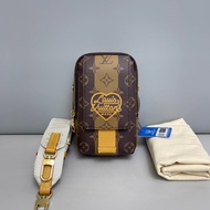 LV路易威登 新款nigo老花相機包 芯片