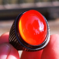 Batu cincin Red Baron beserta memo