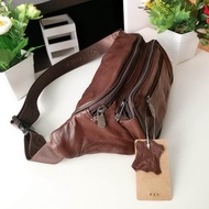 Leather Best Style กระเป๋าคาดเอว-คาดอกหนังแท้ ไซส์ M ขนาด22x14x5cm(กว้าง/สูง/หนา)  รุ่น LK001