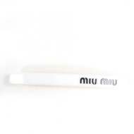 【รับคะแนนสะสม 5 เท่า】สภาพดีเยี่ยม☆MIUMIU มิวมิว 51F125 กิ๊บติดผมและกิ๊บติดผมประดับโลโก้ สีขาว สีดำ พ