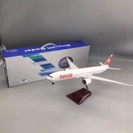 47CM Swiss B777 Airplane Model Swiss B777 with Light 1: 157 Simulation Static Airplane Model Decorat