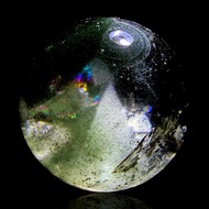 B03 高紫度彩虹光 綠幽靈水晶球 45.5mm 綠泥幻影 靜山之心