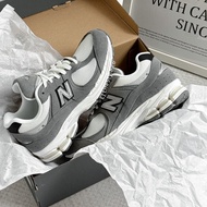 -EJ- NEW BALANCE NB 2002R Gray Apricot Men's Shoes M2002RRD