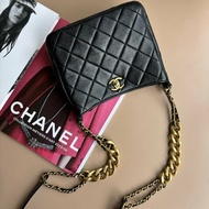 ::CHANEL:: Mini Hobo Bag 肩背包