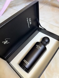 Al Majed Oud Noir 香水