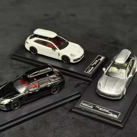 In Stock RM 1:64 Panamera station wagon alloy model