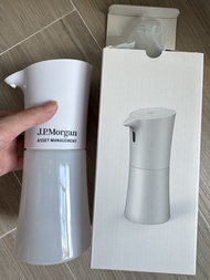 J.P. Morgan 自動感應泡沫洗手機