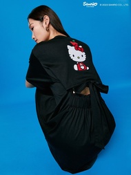 Pomelo x Hello Kitty เดรสดีเทลโบว์เปิดหลัง เป็นมิตรต่อสิ่งแวดล้อม / Pomelo x Hello Kitty Sustainable