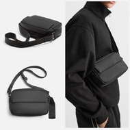 HITAM Men's Sling Bag Zara Rubberized Crossbody Bag Black Black Man Casual 3605 320 Casual Simple Si