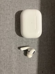 Airpod Pro - Case and 1 earbud