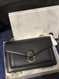 JW PEI 意大利黑色皮革斜孭單肩手袋 信封包 正品連盒連塵袋