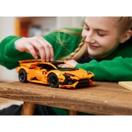 [BrickTime] LEGO Technic 42196 Lamborghini Huracán Tecnica Orange