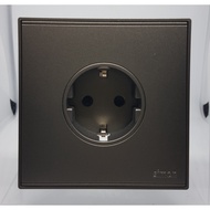 SIMON E6 GREY SCHUKO OUTLET POWER OUTLET/