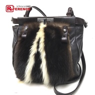 กระเป๋าสะพายไหล่ขนเฟอร์ FENDI รุ่น Peekaboo