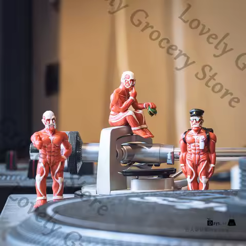Anime Shingeki No Kyojin Colossal Titan Attack on Cosplay Cartoon Figures Model Garage Kits Mascot M