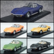 KK 1: 18 Corvette Corvette C3 1972 Convertible Sports Car Alloy Car Model Ornaments