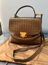 BOTTEGA VENETA Vintage Intrecciato Turnlock Top-Handle Bag in Dark Brown Lambskin