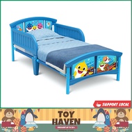 [sgstock] Delta Children Plastic Toddler Bed, Baby Shark