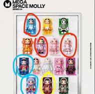 Molly space series 有全部基本款各$90 (除藍圈$120) 可用紅黃圈交換 有異色聖誕$120或換異色款