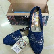 TOMS正品代購 Navy Crochet鏤空深藍色蕾絲鞋W5~W9(一律免運!)