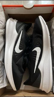 Nike 波鞋 球鞋 運動鞋 全新男士 訓練鞋