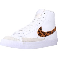 Nike womens Blazer Mid 77