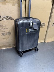 清倉 全新 20” national geographic (model:transit) 全新 正品正貨  特價 🔍清倉 clearance sale ✅💯👍🏼 100%authentic bran