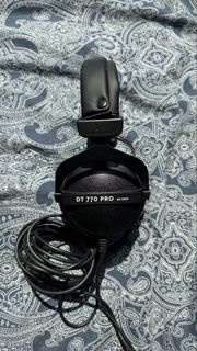 Beyerdynamic DT 770 PRO 80 Ohm Headphones