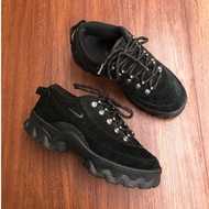 Lahar Low Black ACG Women's Shoes