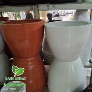 pot bunga keramik besar / pot taracota / pot tanaman