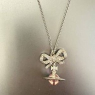 Vivienne Westwood 粉紅絲帶小球項鍊