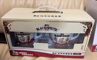 全新黑白淡奶蛇年杯套裝，一套四件，2杯2碟。Black & White 2025 Snake Year Cup and Saucer Set