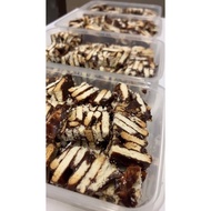 KEK BATIK KLASIK CRUNCHY PREMIUM PACK