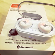 JBL (TWS-05)WIRELESS EARBUDS ORIGINAL LEFT RIGHT TWO PIECES