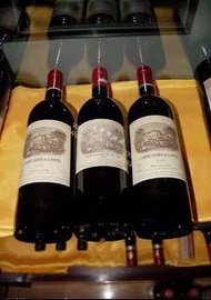 文寶閣-現金上門交收 拉菲 lafite 2000 1982 木桐 mouton 拉圖 latour 奧比昂Haut-Brion 瑪歌 margaux