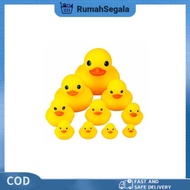 Silicone BIG YELLOW DUCK Cute Shape Yellow Duck Bathing Toy Ducklings Children's Shower Toys