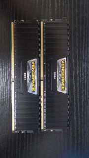 Corsair Vengeance LPX DDR4 3200 16GB×2 記憶體