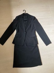 全新Mastina 返工套裝-西裝褸加西裙（34碼）