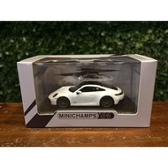 1/64 Minichamps Porsche 911 (992) Carrera GTS 643064127[MGM]