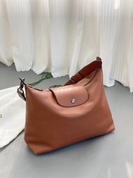 Longchamp 龍驤 牛皮 幹邑色hobo 腋下包