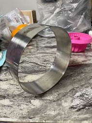 可調校大小的慕絲圈，6吋及5吋蛋糕模具