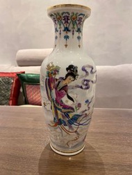 中式瓷器花瓶 Vase w Chinese Painting
